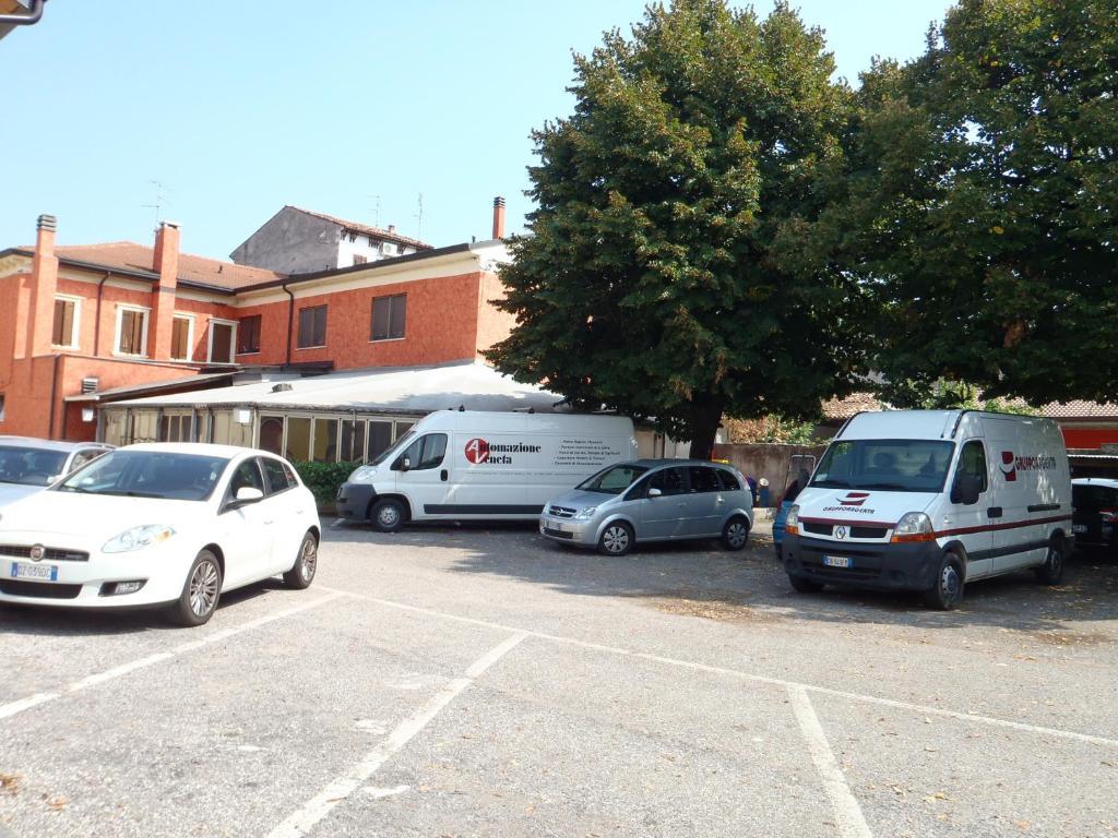 Albergo Pizzeria Sole San Giovanni Lupatoto Zewnętrze zdjęcie