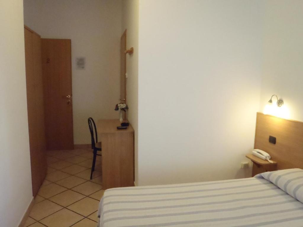 Albergo Pizzeria Sole San Giovanni Lupatoto Zewnętrze zdjęcie