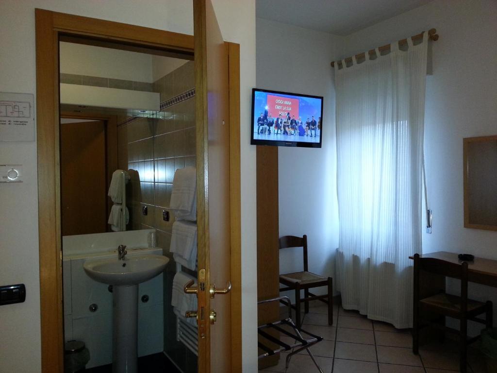 Albergo Pizzeria Sole San Giovanni Lupatoto Pokój zdjęcie
